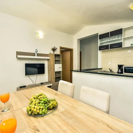 Marijana By Interhome Maslenica